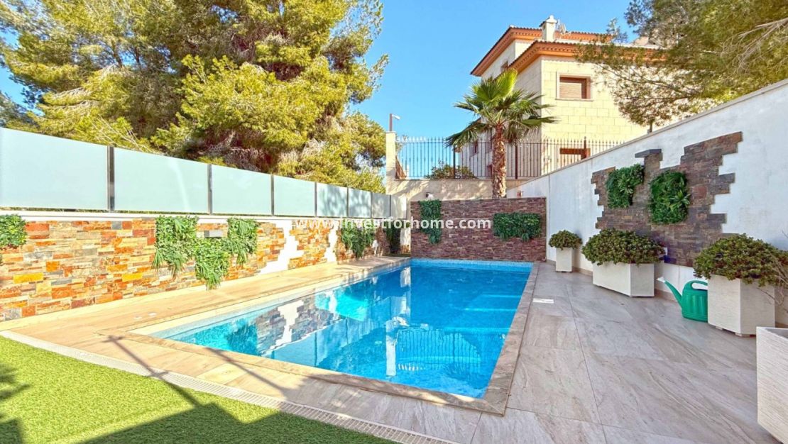 Sale - Villa - Orihuela Costa - Costa Blanca