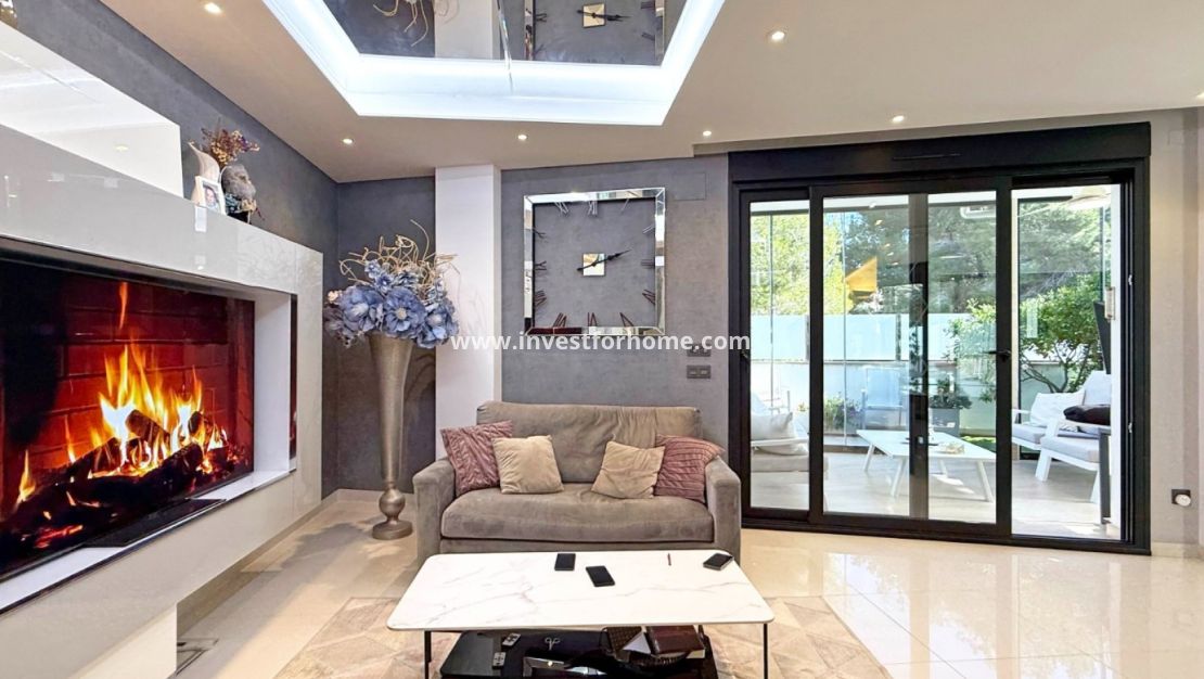 Sale - Villa - Orihuela Costa - Costa Blanca