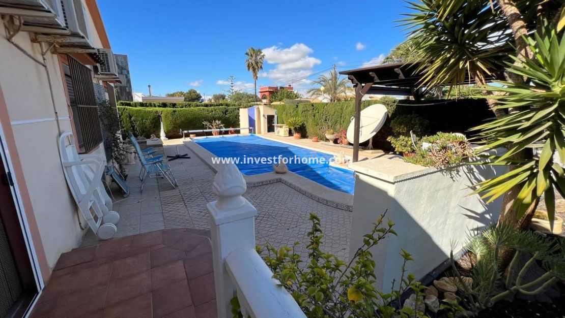 Sale - Villa - Orihuela Costa - Costa Blanca