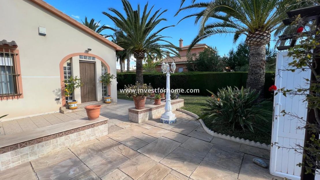 Sale - Villa - Orihuela Costa - Costa Blanca