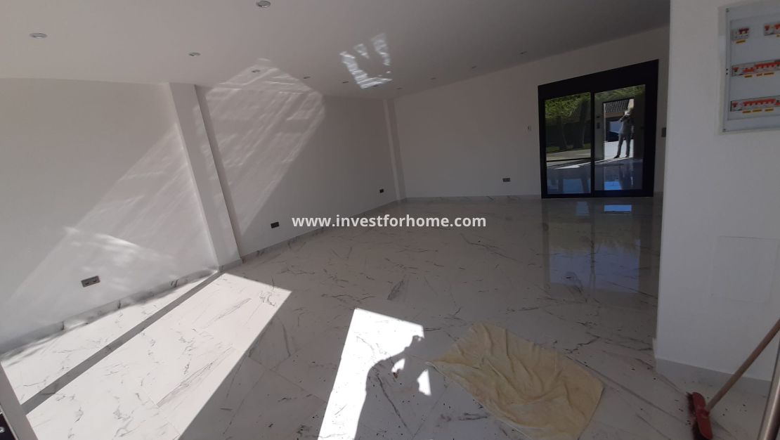 Sale - Villa - Orihuela Costa - Costa Blanca