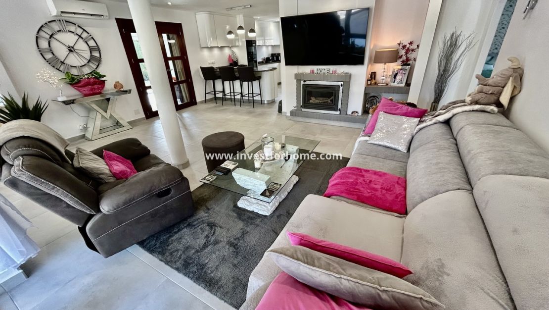 Sale - Villa - Orihuela Costa - Costa Blanca