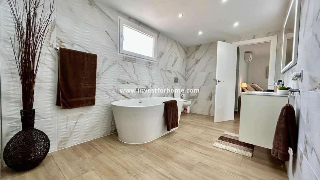 Sale - Villa - Orihuela Costa - Costa Blanca