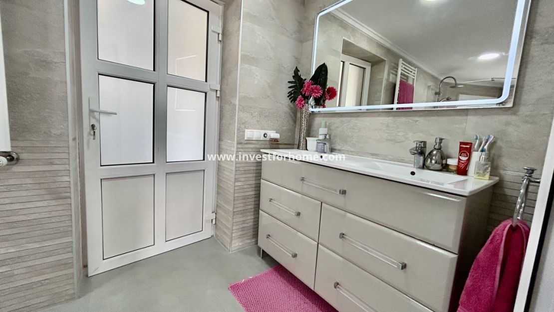 Sale - Villa - Orihuela Costa - Costa Blanca