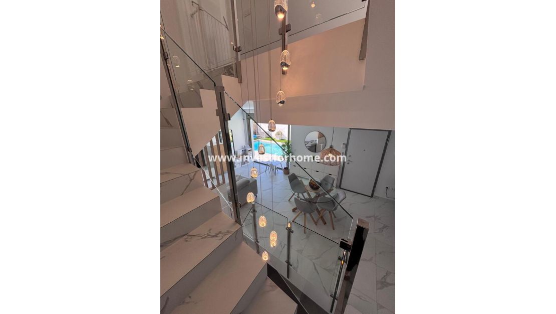 Sale - Villa - Orihuela Costa - Costa Blanca