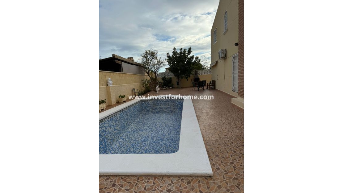 Sale - Villa - Orihuela Costa - Costa Blanca