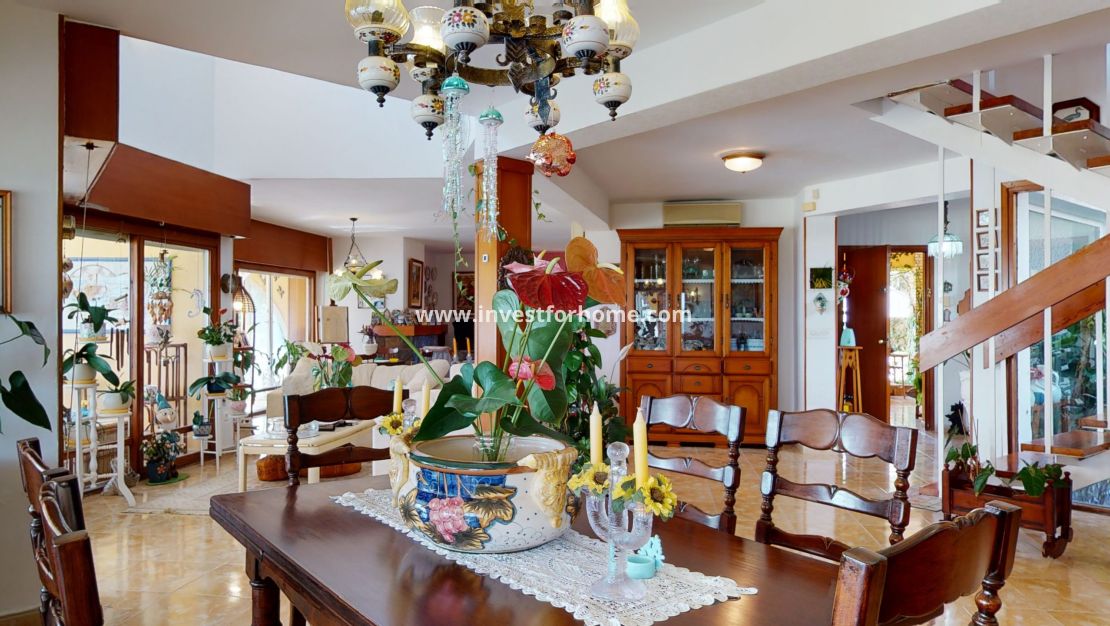 Sale - Villa - Orihuela Costa - Costa Blanca