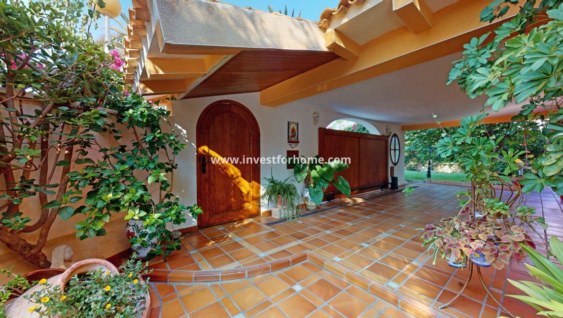 Sale - Villa - Orihuela Costa - Costa Blanca