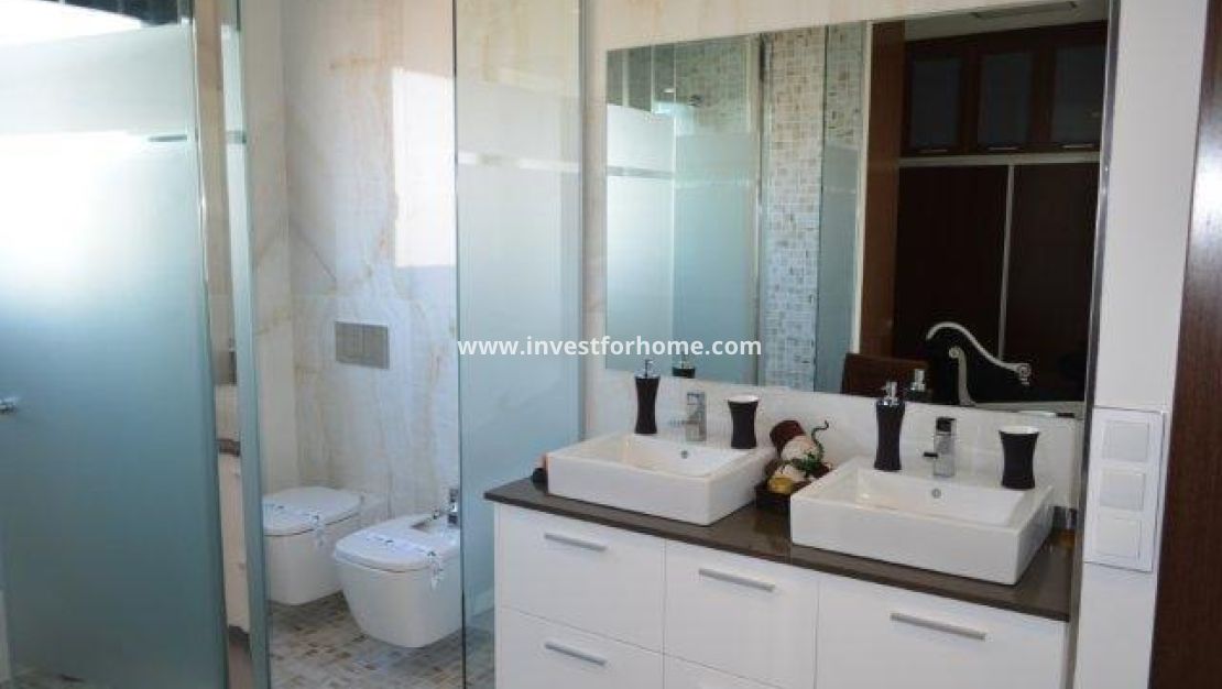 Sale - Villa - Orihuela Costa - Costa Blanca