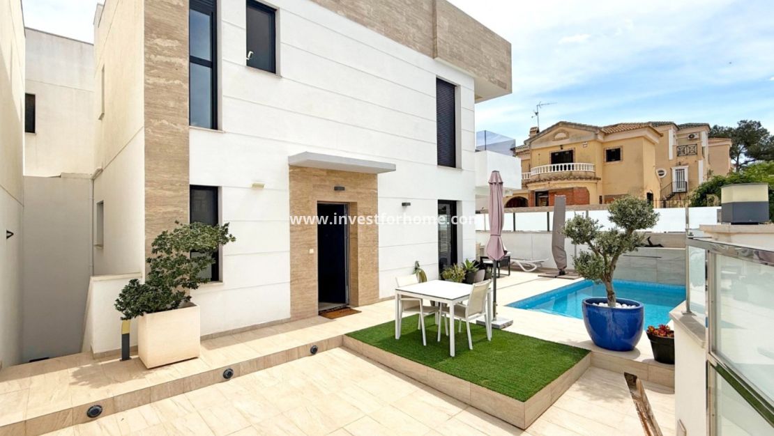 Sale - Villa - Orihuela Costa - Costa Blanca