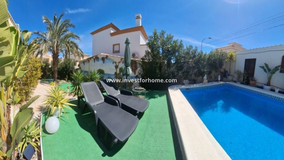 Sale - Villa - Orihuela Costa - Costa Blanca