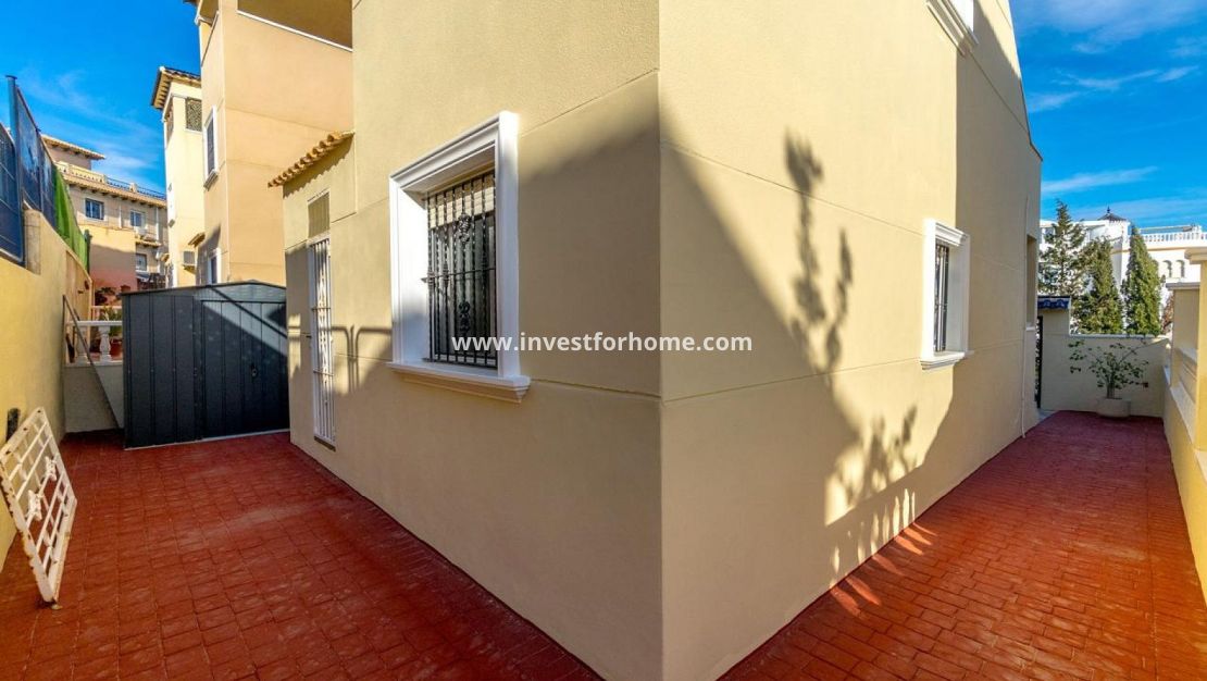 Sale - Villa - Orihuela Costa - Costa Blanca