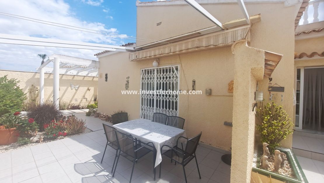 Sale - Villa - Orihuela Costa - Costa Blanca