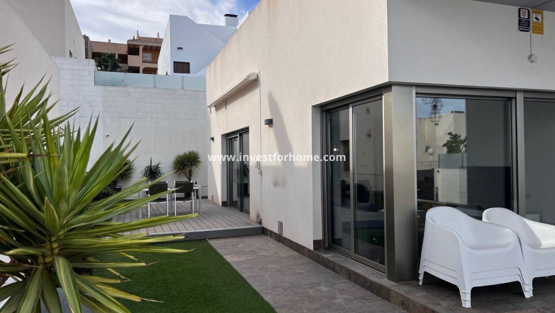 Sale - Villa - Orihuela Costa - Costa Blanca