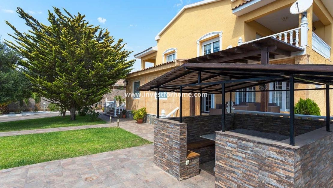 Sale - Villa - Orihuela Costa - Costa Blanca