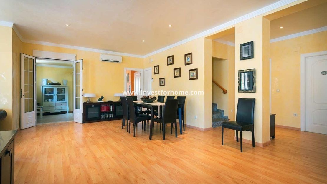 Sale - Villa - Orihuela Costa - Costa Blanca