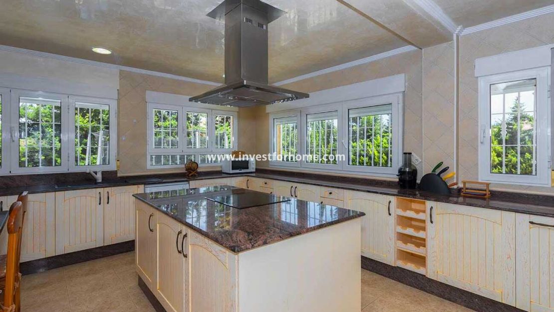 Sale - Villa - Orihuela Costa - Costa Blanca