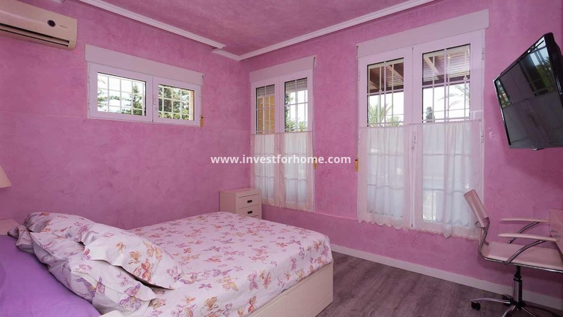 Sale - Villa - Orihuela Costa - Costa Blanca
