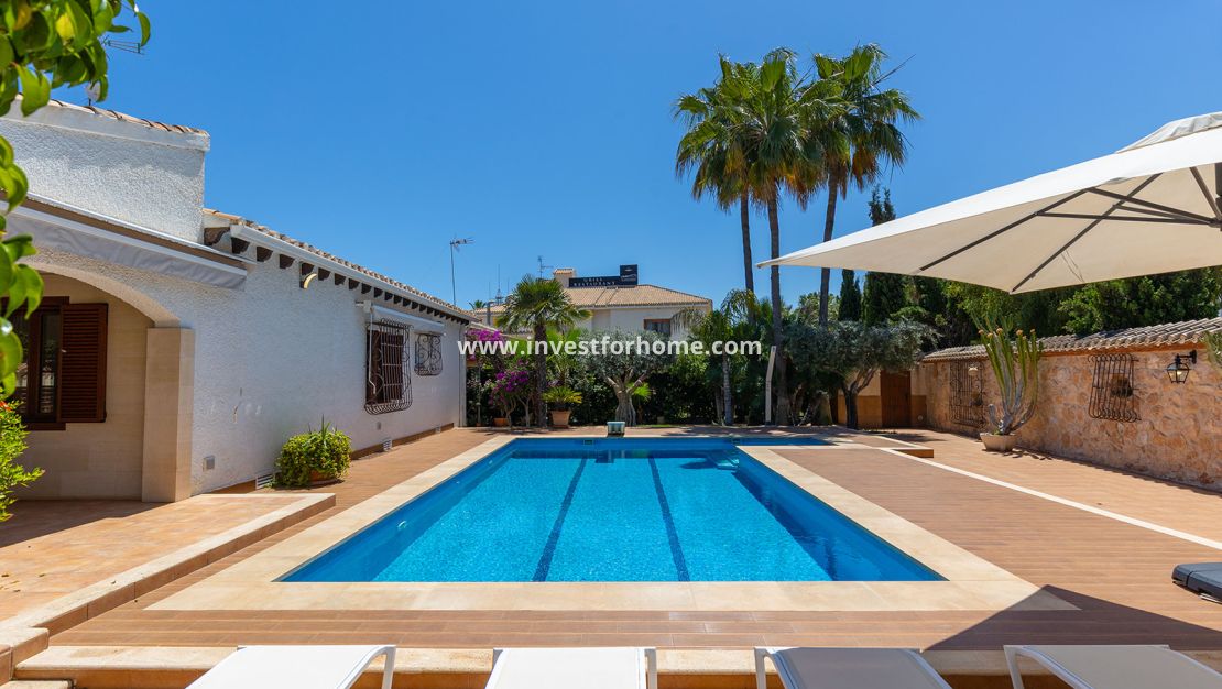 Sale - Villa - Orihuela Costa - Costa Blanca