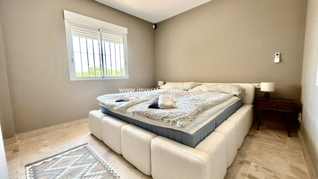 Sale - Villa - Orihuela Costa - Costa Blanca