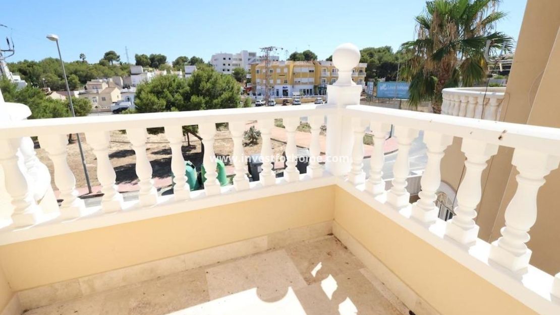 Sale - Villa - Orihuela Costa - Costa Blanca