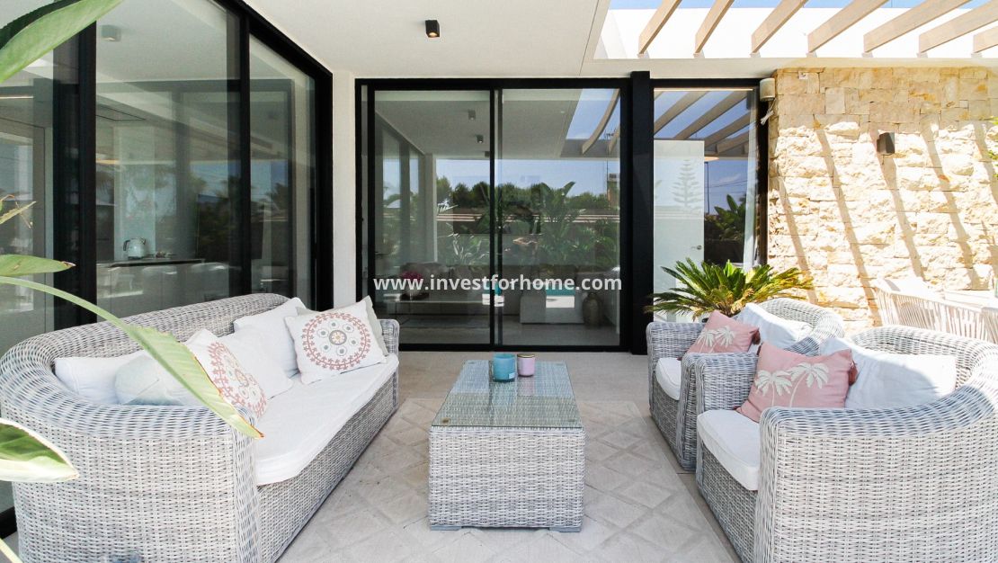 Sale - Villa - Orihuela Costa - Costa Blanca