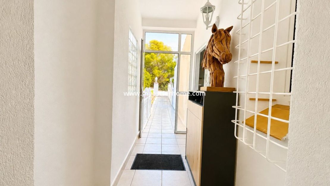 Sale - Villa - Orihuela Costa - Costa Blanca