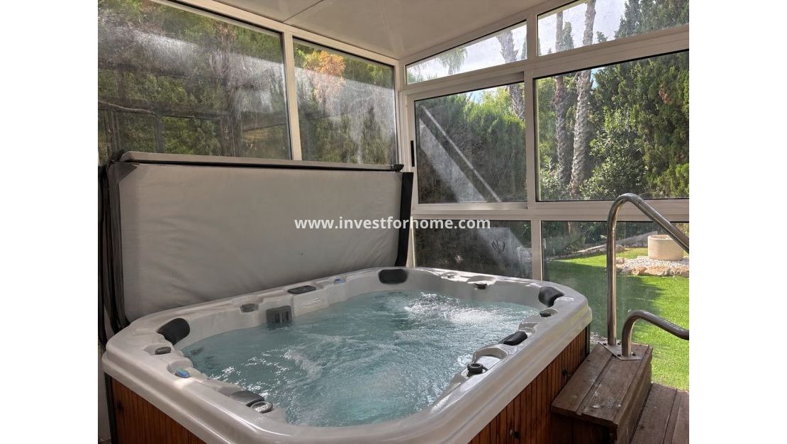 Sale - Villa - Orihuela Costa - Costa Blanca