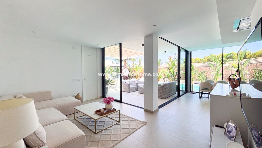 Sale - Villa - Orihuela Costa - Costa Blanca