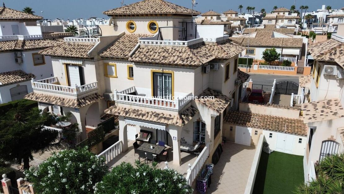 Sale - Villa - Orihuela Costa - Costa Blanca
