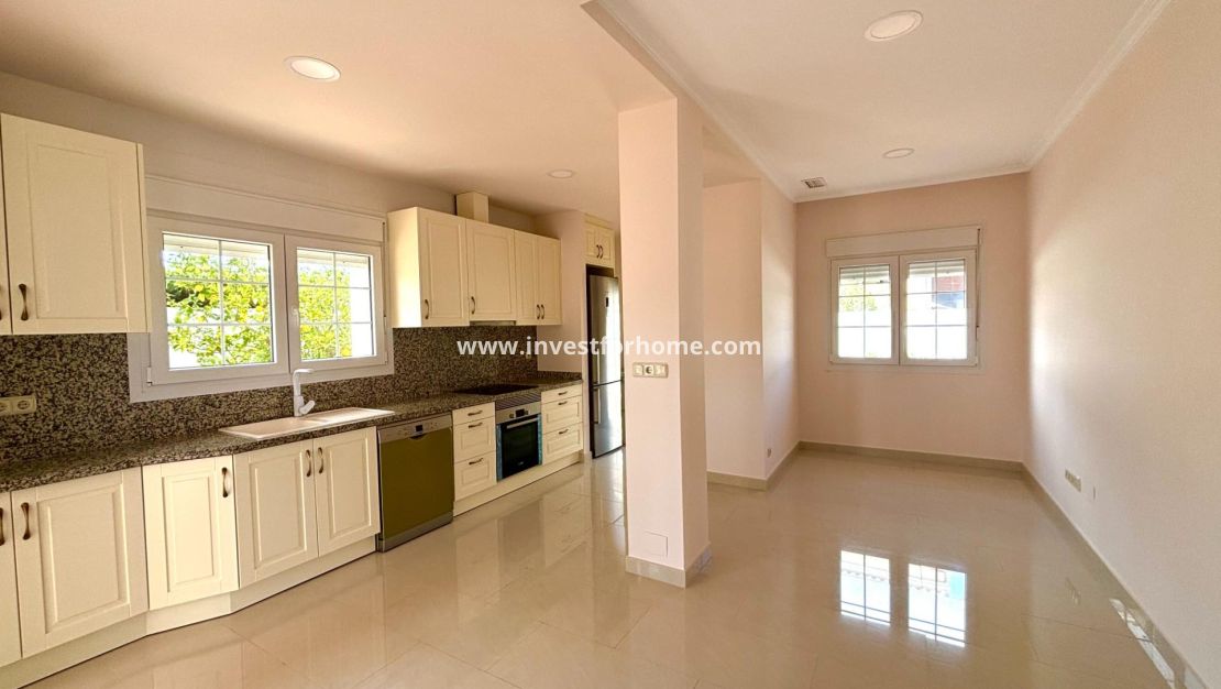 Sale - Villa - Orihuela Costa - Costa Blanca