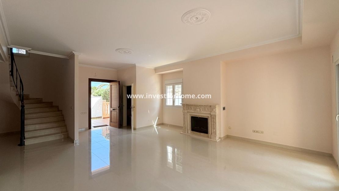 Sale - Villa - Orihuela Costa - Costa Blanca