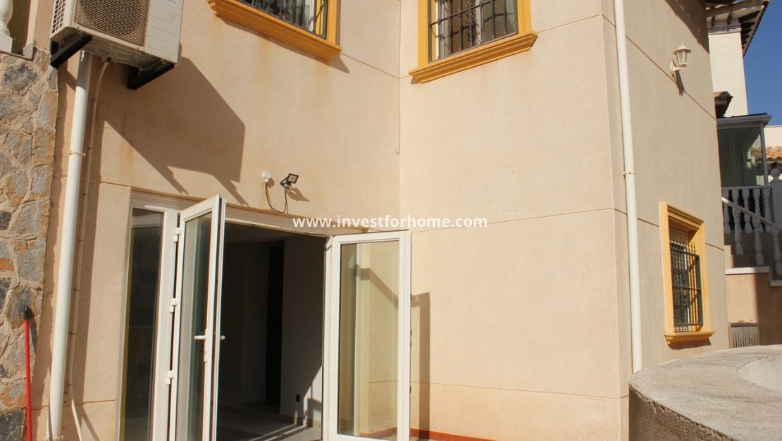 Sale - Villa - Orihuela Costa - Costa Blanca