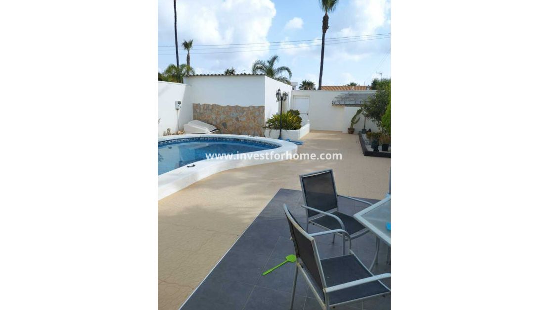 Sale - Villa - Orihuela Costa - Costa Blanca