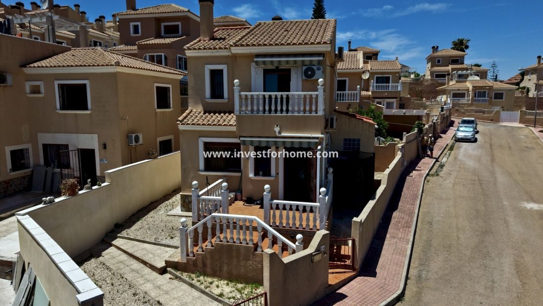 Sale - Villa - Orihuela Costa - Costa Blanca