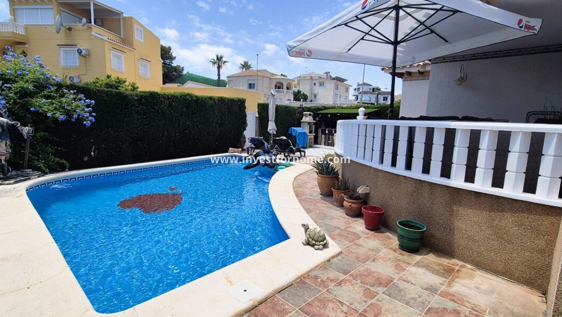 Sale - Villa - Orihuela Costa - Costa Blanca