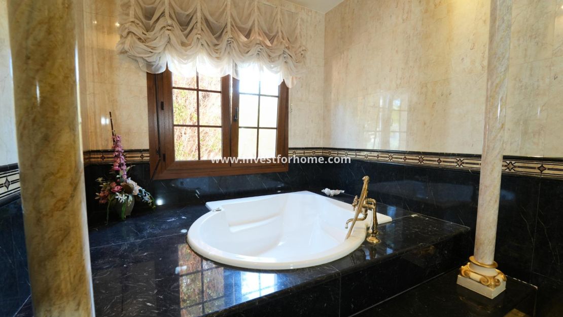 Sale - Villa - Orihuela Costa - Dehesa De Campoamor