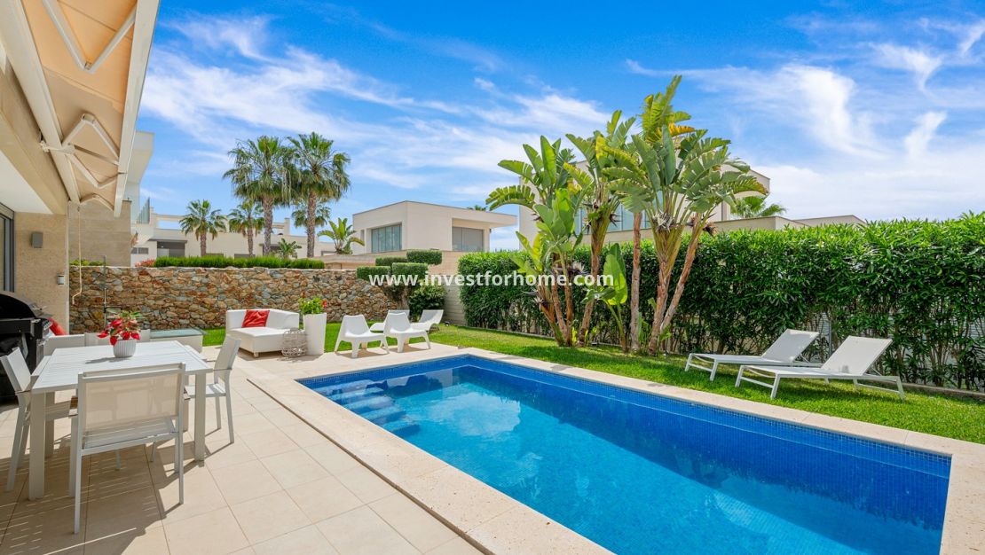 Sale - Villa - Orihuela Costa - Inland