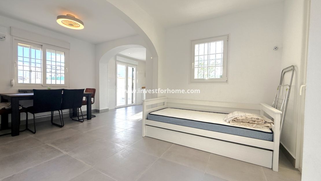 Sale - Villa - Orihuela Costa - Inland