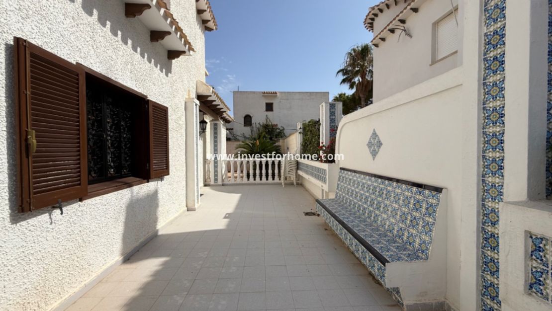 Sale - Villa - Orihuela Costa - Inland