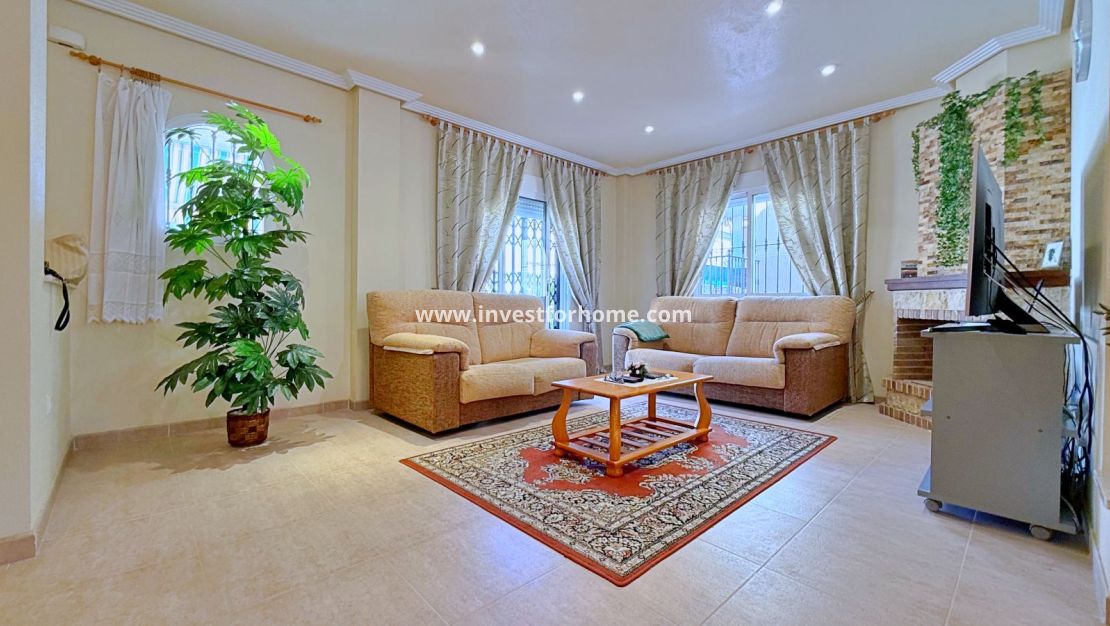 Sale - Villa - Orihuela Costa - Inland