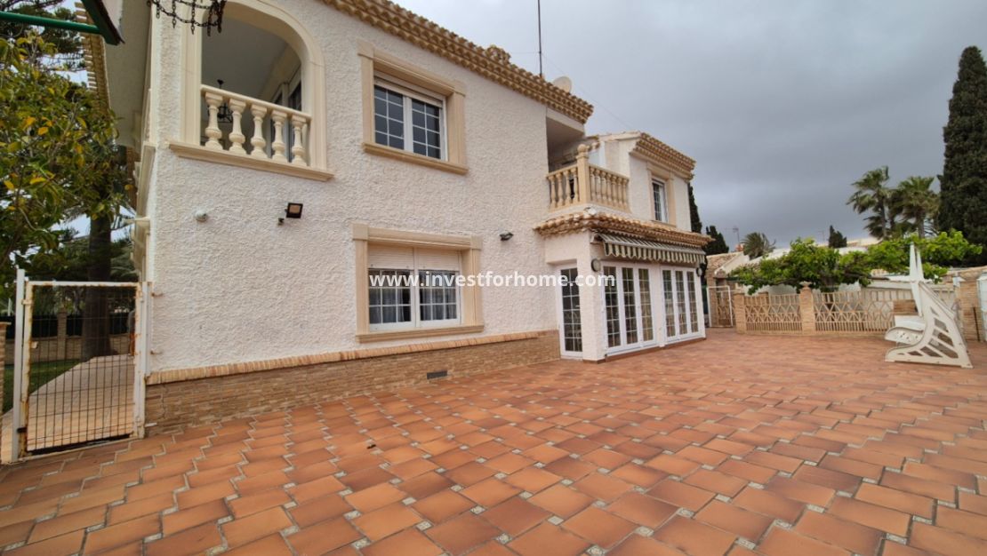 Sale - Villa - Orihuela Costa - Inland