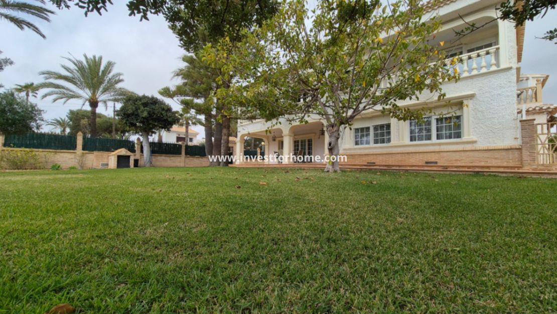 Sale - Villa - Orihuela Costa - Inland
