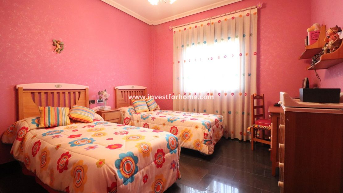 Sale - Villa - Orihuela Costa - La Campaneta