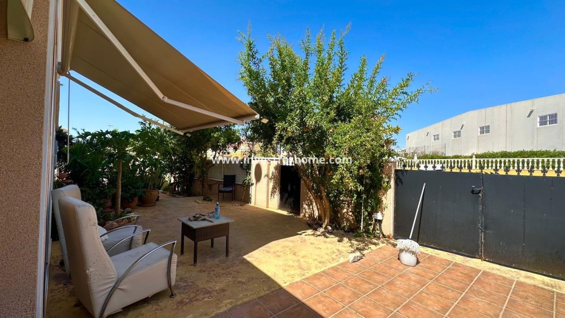 Sale - Villa - Orihuela Costa - La Regia