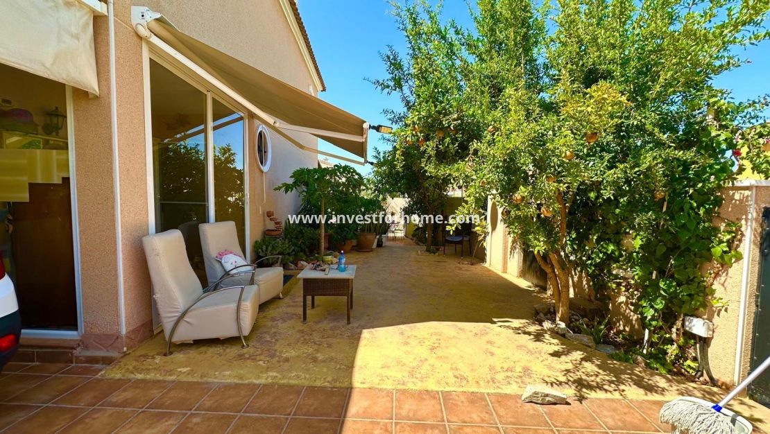 Sale - Villa - Orihuela Costa - La Regia