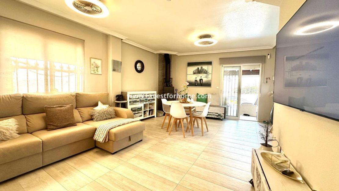 Sale - Villa - Orihuela Costa - La Regia