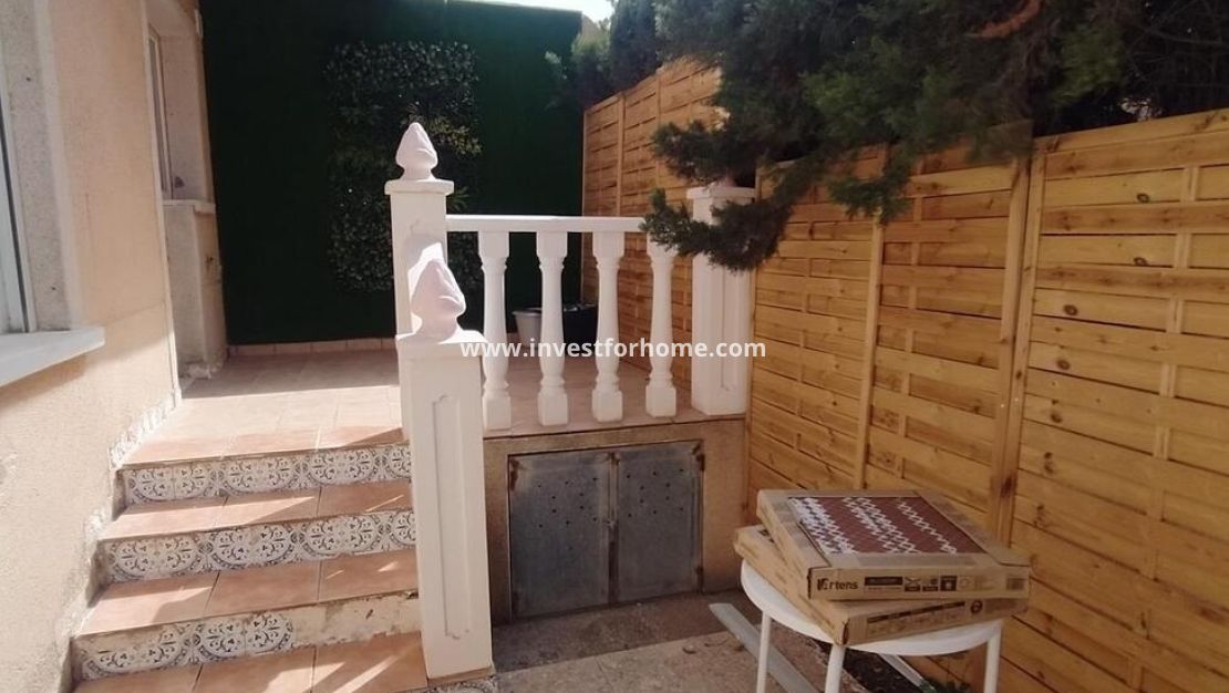 Sale - Villa - Orihuela Costa - La Zenia