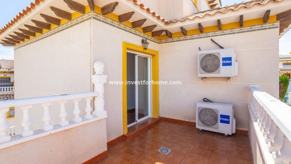 Sale - Villa - Orihuela Costa - La Zenia