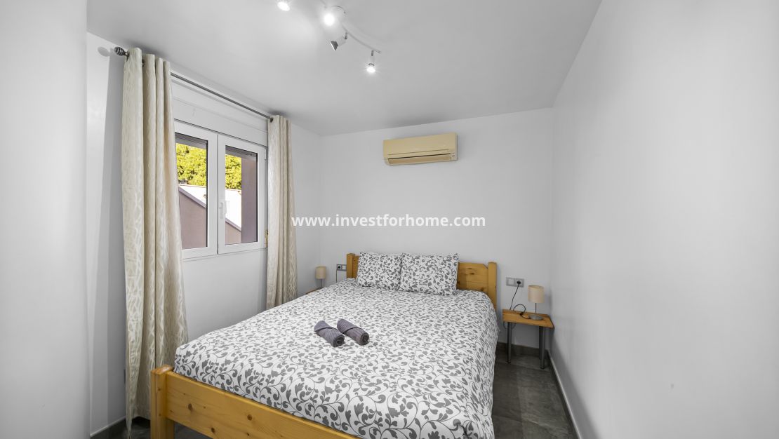 Sale - Villa - Orihuela Costa - La Zenia